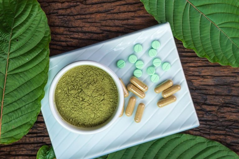 Different kratom products kept with each other
